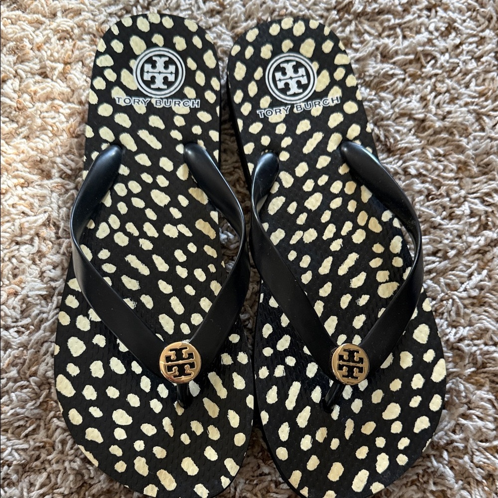 Tory Burch Black and Cream Patterned Sandals